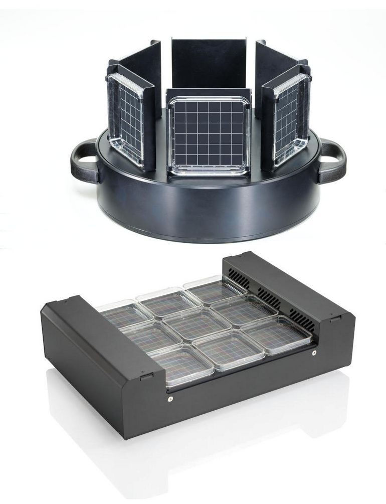 Top: turntable for petri dishes; bottom: anticondensation table